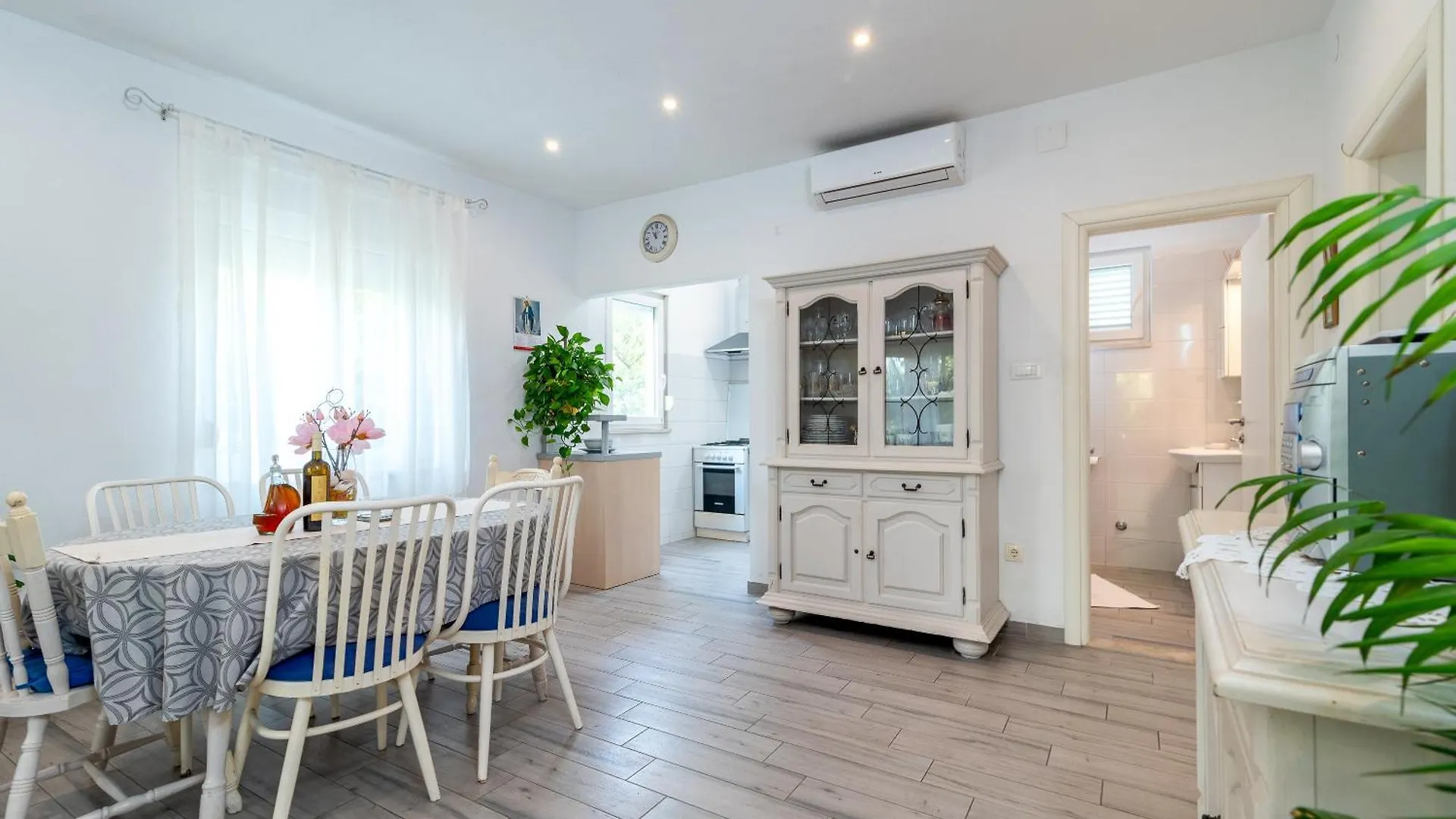 Apartman Duje Trogir 0*,  Croatia